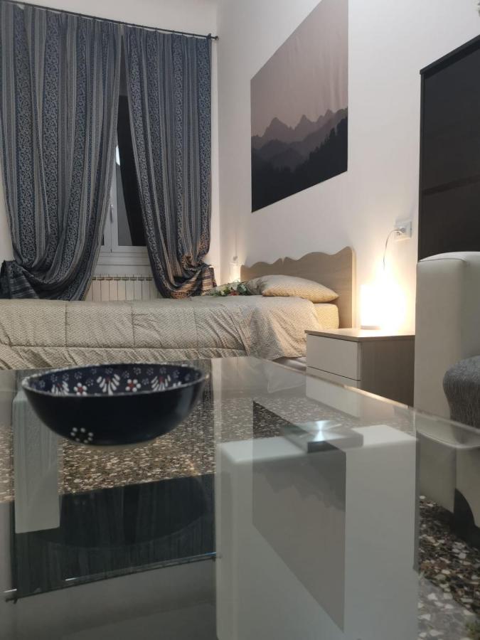 Wow Home - 175 Mq - Posteggio Privato - Davanti Porto Traghetti - Fino A 10 Posti Letto Genova Eksteriør billede
