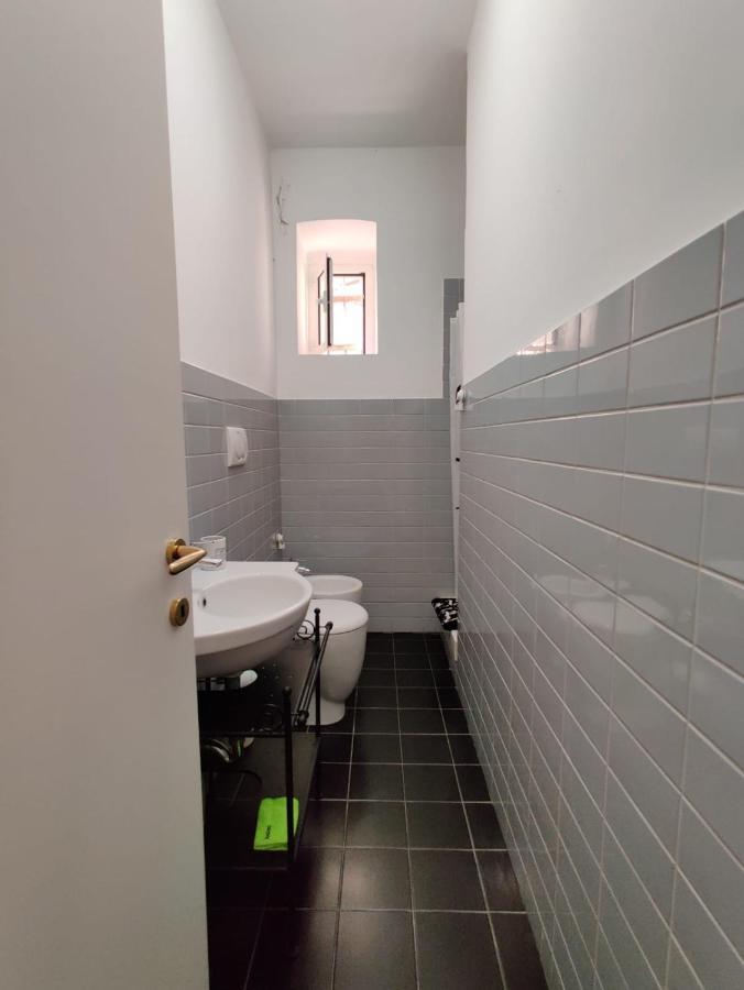 Wow Home - 175 Mq - Posteggio Privato - Davanti Porto Traghetti - Fino A 10 Posti Letto Genova Eksteriør billede