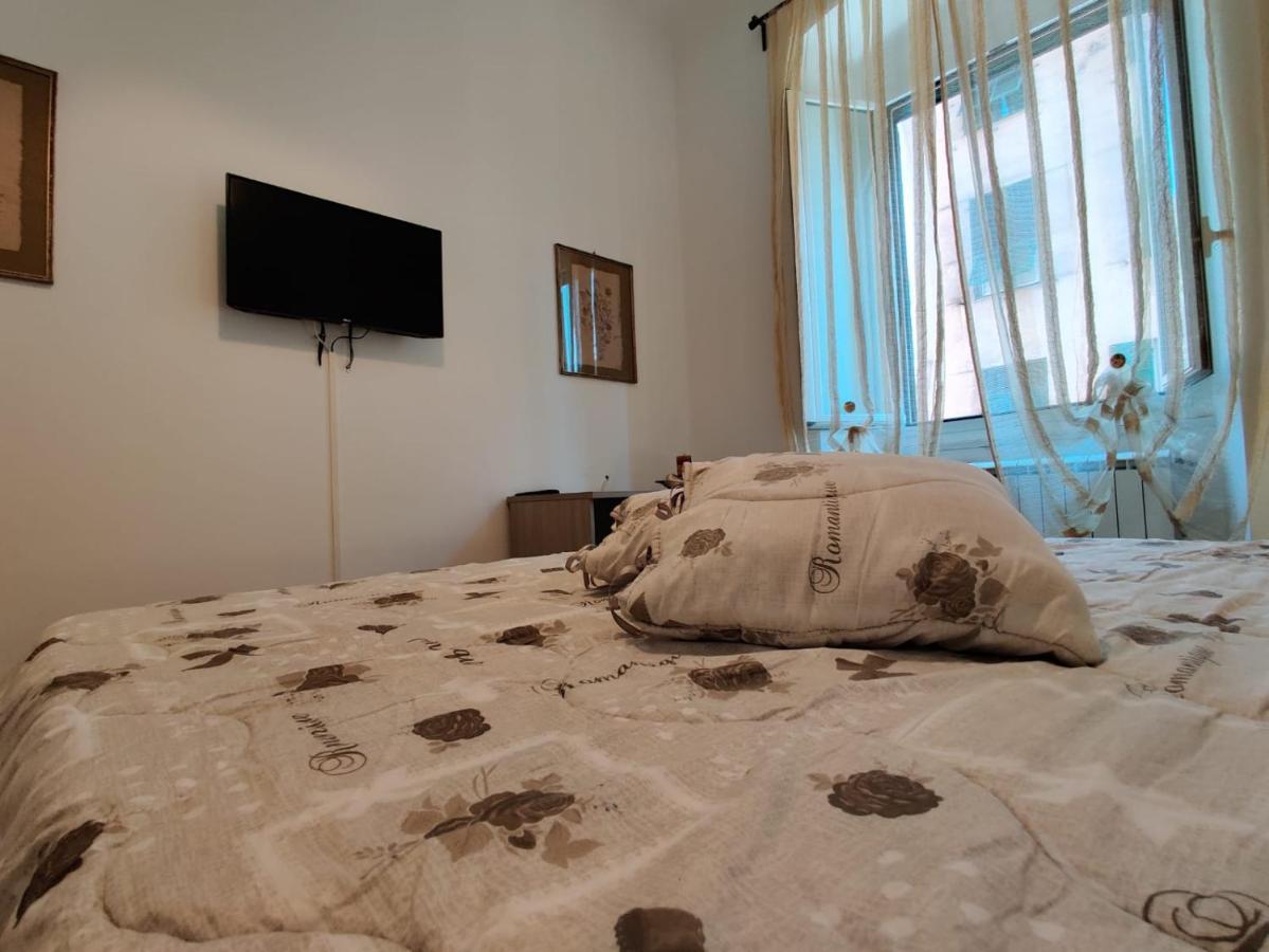 Wow Home - 175 Mq - Posteggio Privato - Davanti Porto Traghetti - Fino A 10 Posti Letto Genova Eksteriør billede