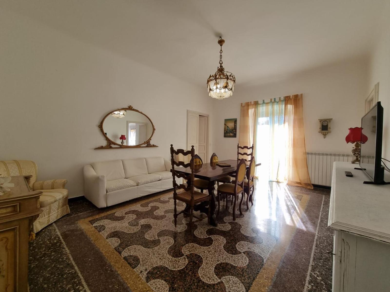 Wow Home - 175 Mq - Posteggio Privato - Davanti Porto Traghetti - Fino A 10 Posti Letto Genova Eksteriør billede